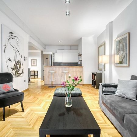 Delightful Stylish Two Bedroom Condo In Hip Area Of Central Athens Exterior photo
