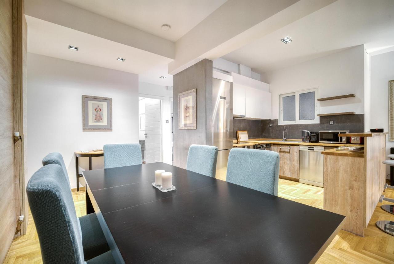 Delightful Stylish Two Bedroom Condo In Hip Area Of Central Athens Exterior photo
